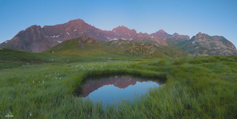 ASCII   Kolor stitching | 9 pictures | Size: 6913 x 3471 | Lens: Standard | RMS: 3.09 | FOV: 116.68 x 56.04 ~ 4.05 | Projection: Mercator | Color: LDR |